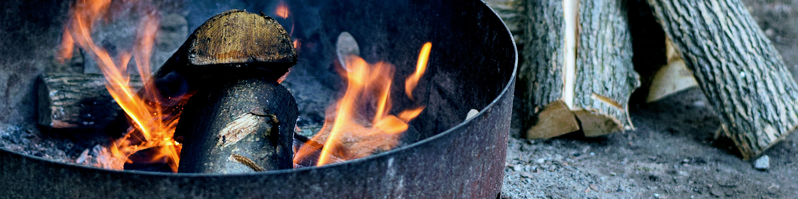 How To Cook Hot Cross Buns on a Camp Fire and the Gear You Need